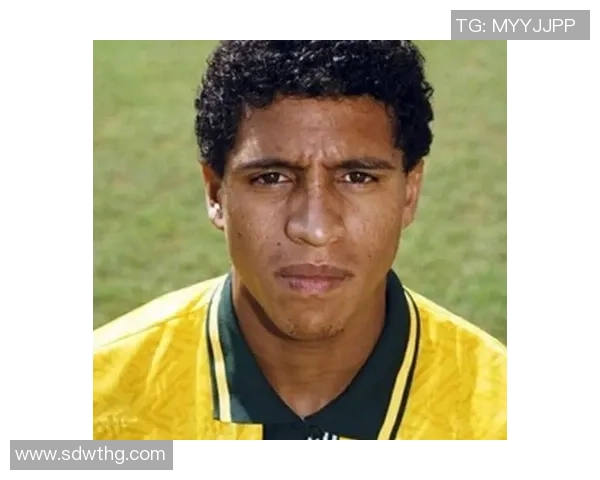 经典重现：探寻足球史上唯一一次罢赛的传奇球星