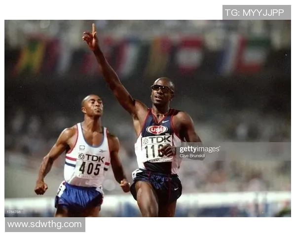 90年代美国足球明星回顾：传奇球员与黄金时代的崛起